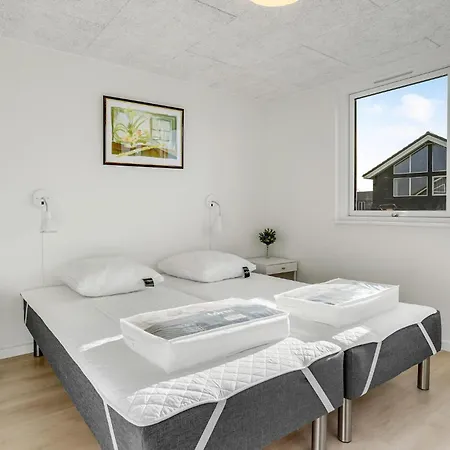 Dom wakacyjny In With Sauna Bogense