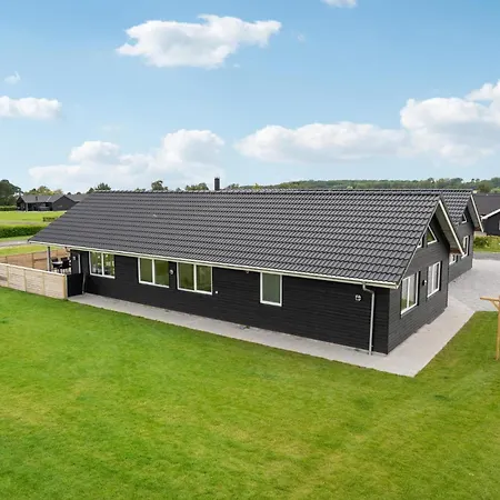 Nice Home In Bogense With Sauna *